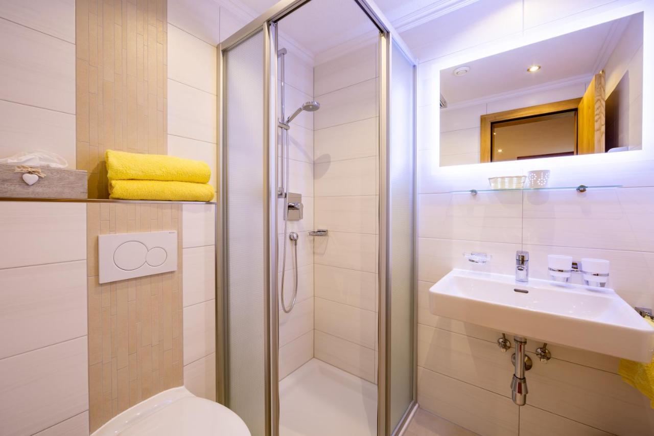 Hotel Garni Tyola Ишгль Экстерьер фото